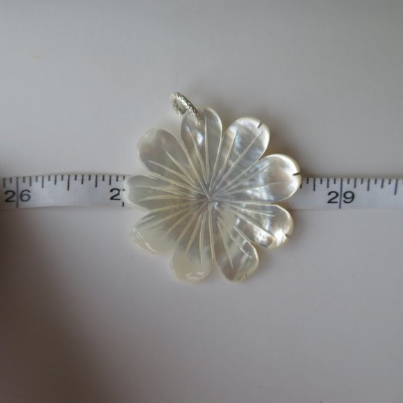 Gorgeous Carved Flower Natural Mother of Pearl Sterling Silver Pendant - Picture 16 of 16